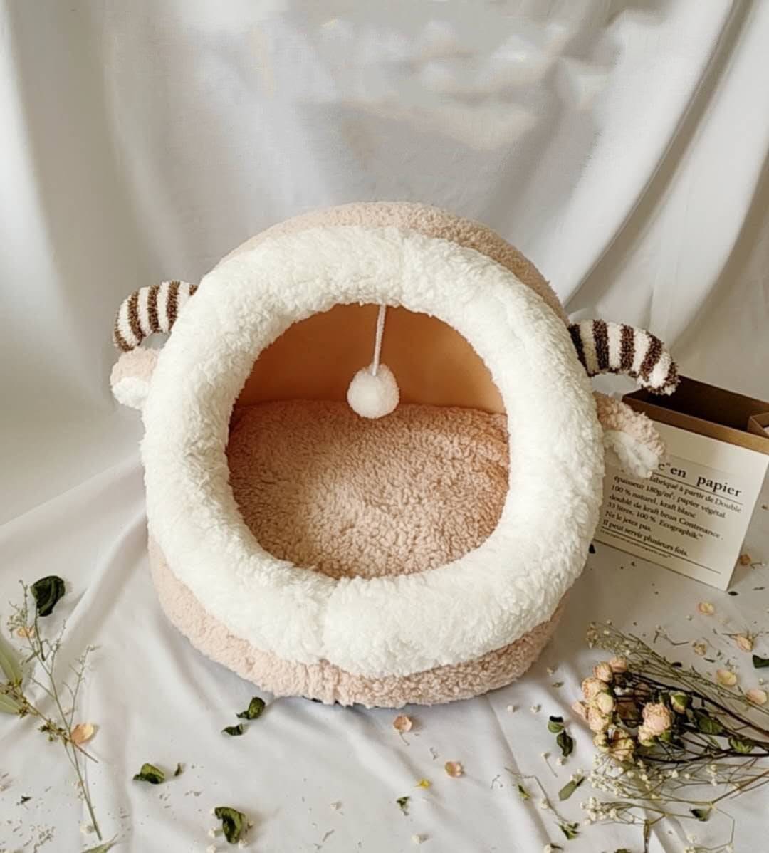 Cozycat Winter Hideaway: Warm And Stylish Cat Litter Kennel-5